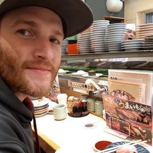 Meet your Posher, Eddie